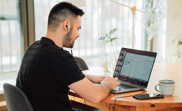 Cómo mantener el compromiso de los empleados a distancia